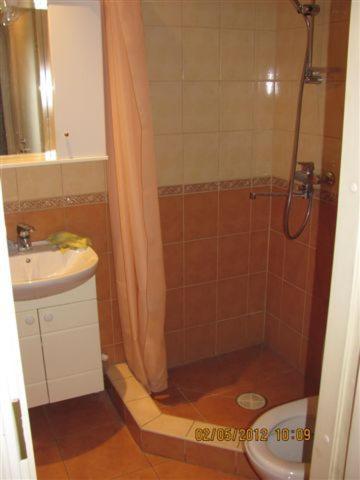 Economy Baltics Apartments - Narva 16 Талин Стая снимка