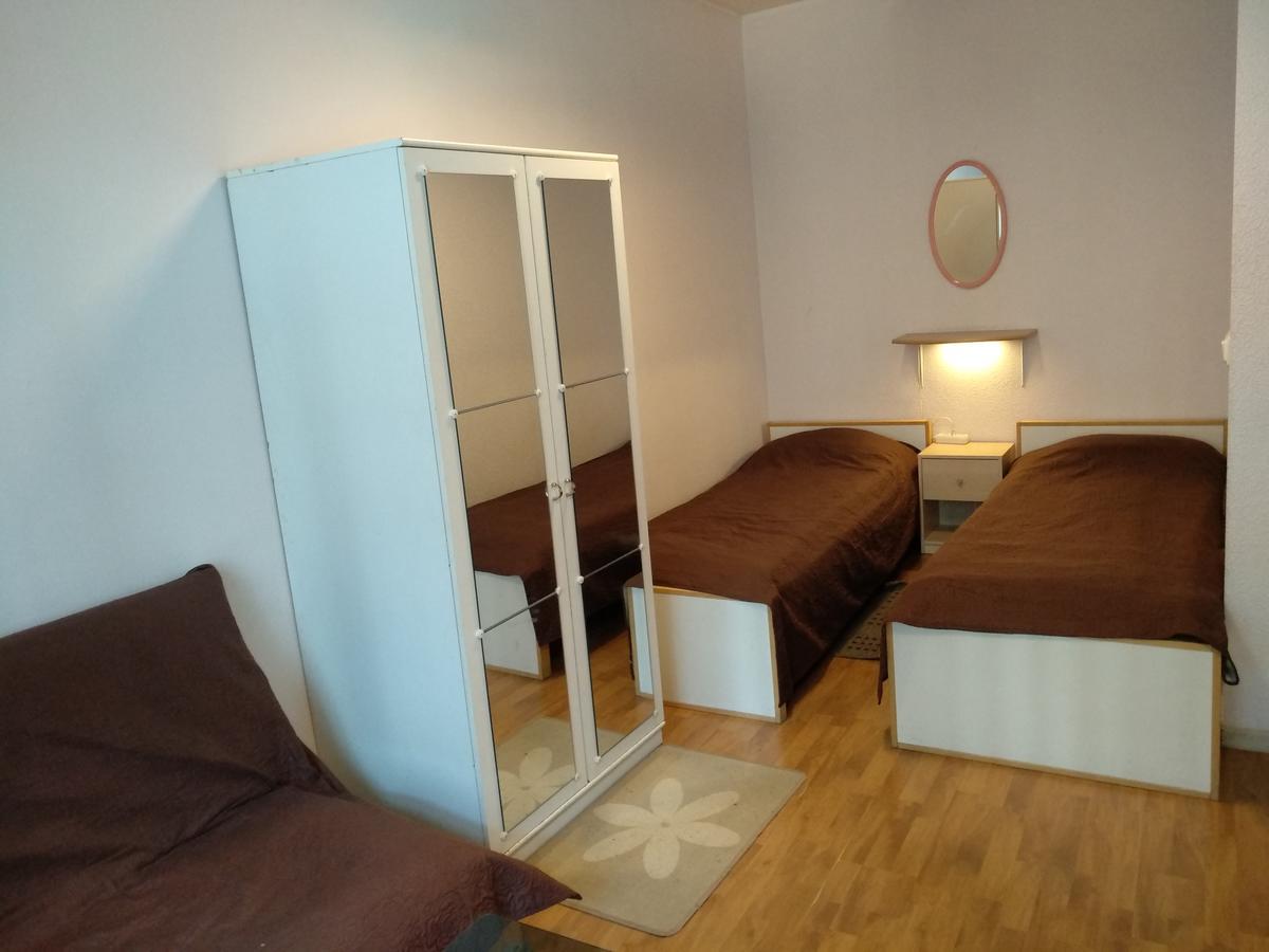 Economy Baltics Apartments - Narva 16 Талин Екстериор снимка