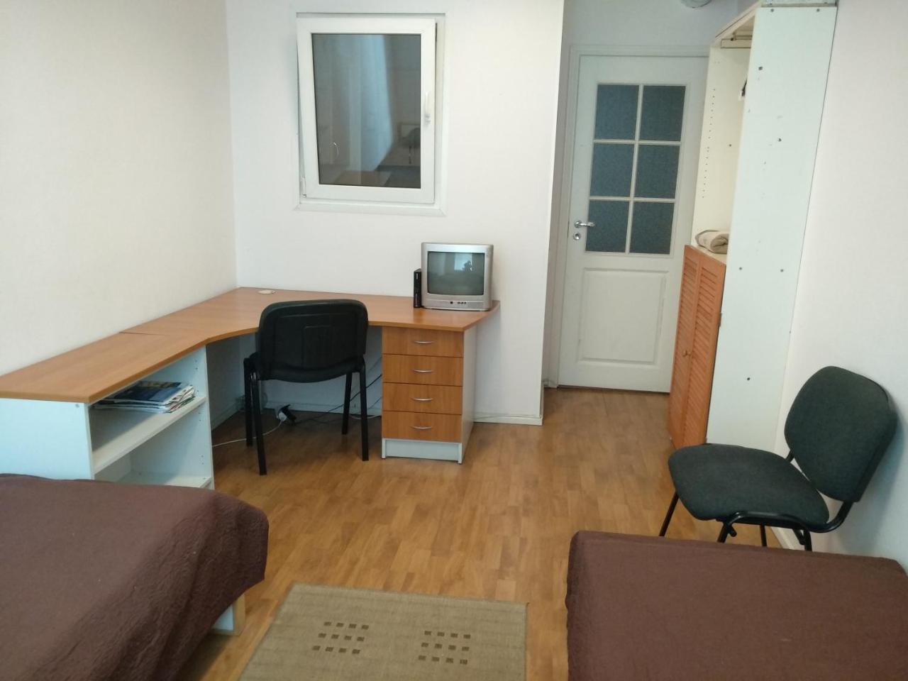 Economy Baltics Apartments - Narva 16 Талин Екстериор снимка
